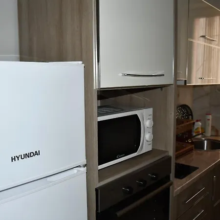 דירה Modern In The Centre טיראנה